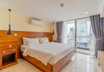 3 Bedroom Serviced Penthouse For Rent - Tonle Bassac, Phnom Penh thumbnail