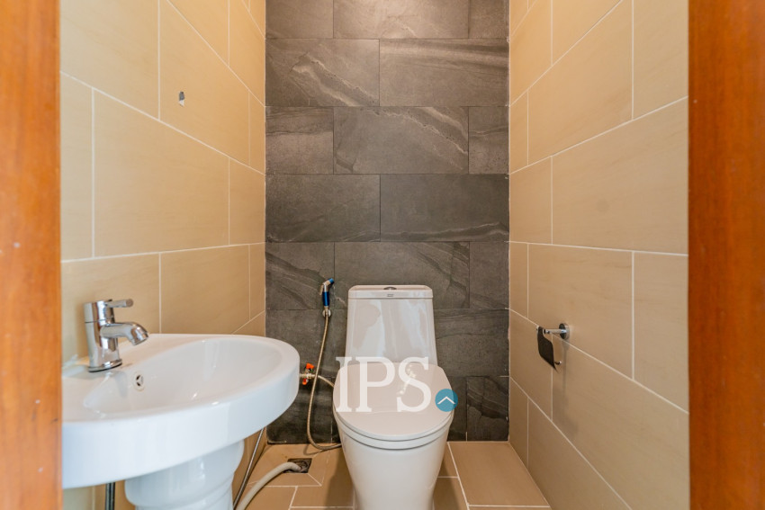 3 Bedroom Serviced Penthouse For Rent - Tonle Bassac, Phnom Penh