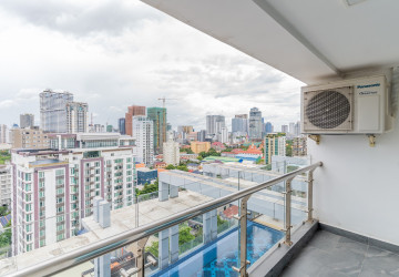 3 Bedroom Serviced Penthouse For Rent - Tonle Bassac, Phnom Penh thumbnail