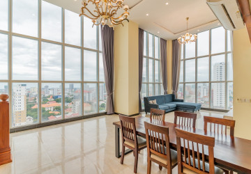 3 Bedroom Serviced Penthouse For Rent - Tonle Bassac, Phnom Penh thumbnail