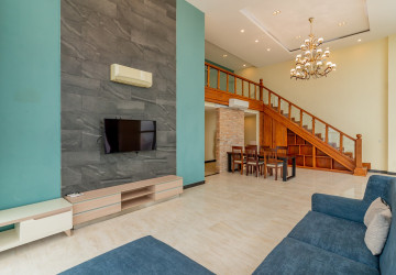 3 Bedroom Serviced Penthouse For Rent - Tonle Bassac, Phnom Penh thumbnail