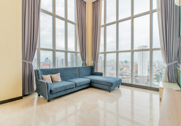 3 Bedroom Serviced Penthouse For Rent - Tonle Bassac, Phnom Penh thumbnail
