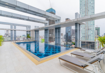 3 Bedroom Serviced Penthouse For Rent - Tonle Bassac, Phnom Penh thumbnail