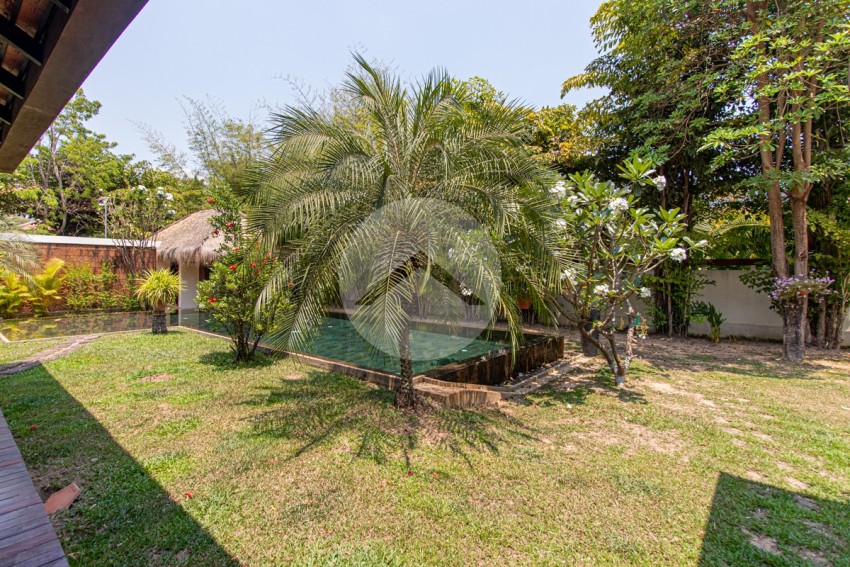 3 Bedroom  Villa For Sale - Svay Dangkum, Siem Reap