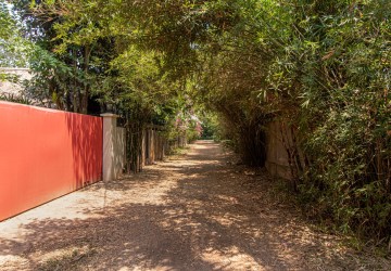 3 Bedroom  Villa For Sale - Svay Dangkum, Siem Reap thumbnail