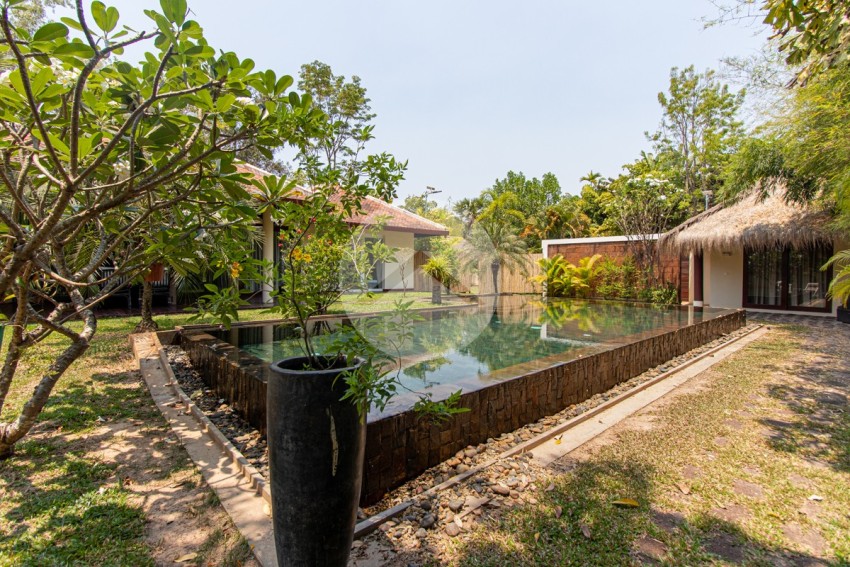 3 Bedroom  Villa For Sale - Svay Dangkum, Siem Reap