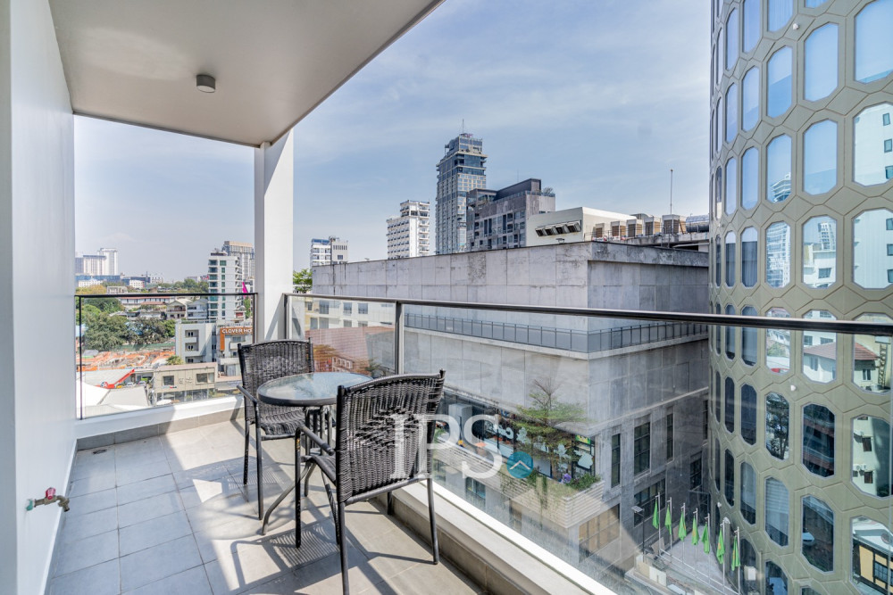 2 Bedroom Serviced Apartment For Rent - BKK1, Phnom Penh - Image 21