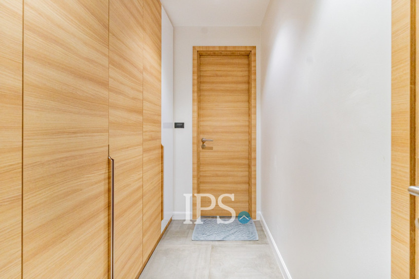 2 Bedroom Serviced Apartment For Rent - BKK1, Phnom Penh