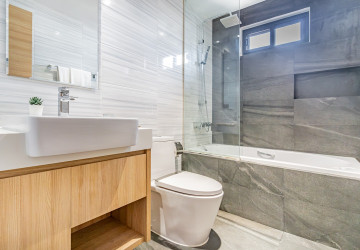 2 Bedroom Serviced Apartment For Rent - BKK1, Phnom Penh thumbnail