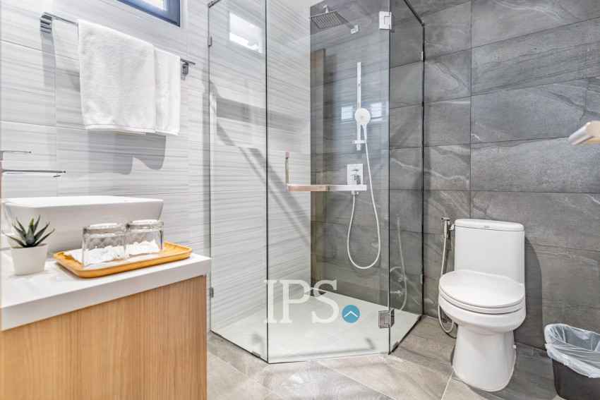 2 Bedroom Serviced Apartment For Rent - BKK1, Phnom Penh