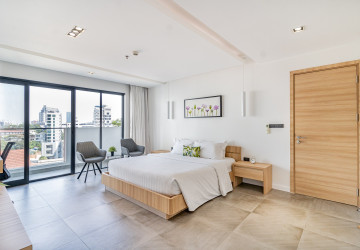 2 Bedroom Serviced Apartment For Rent - BKK1, Phnom Penh thumbnail