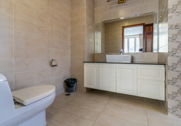 2 Bedroom Serviced Apartment For Rent - BKK 1, Phnom Penh thumbnail