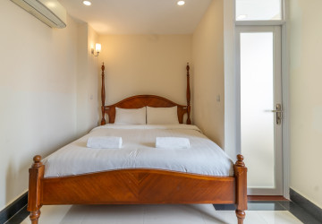 2 Bedroom Serviced Apartment For Rent - BKK 1, Phnom Penh thumbnail