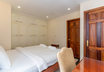 2 Bedroom Serviced Apartment For Rent - BKK 1, Phnom Penh thumbnail