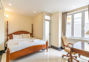 2 Bedroom Serviced Apartment For Rent - BKK 1, Phnom Penh thumbnail