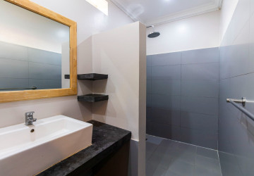 14 Bedroom Hotel For Rent - Sala Kamreuk, Siem Reap thumbnail