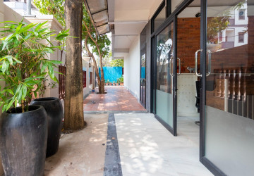 14 Bedroom Hotel For Rent - Sala Kamreuk, Siem Reap thumbnail