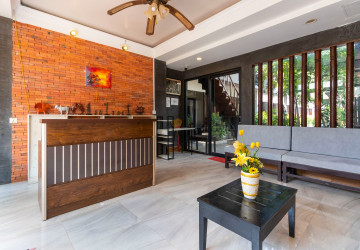 14 Bedroom Hotel For Rent - Sala Kamreuk, Siem Reap thumbnail