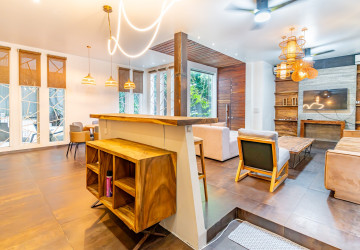 4 Bedroom Villa For Rent - BKK3, Phnom Penh thumbnail