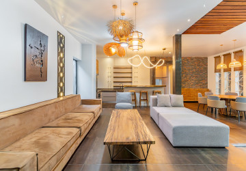 4 Bedroom Villa For Rent - BKK3, Phnom Penh thumbnail