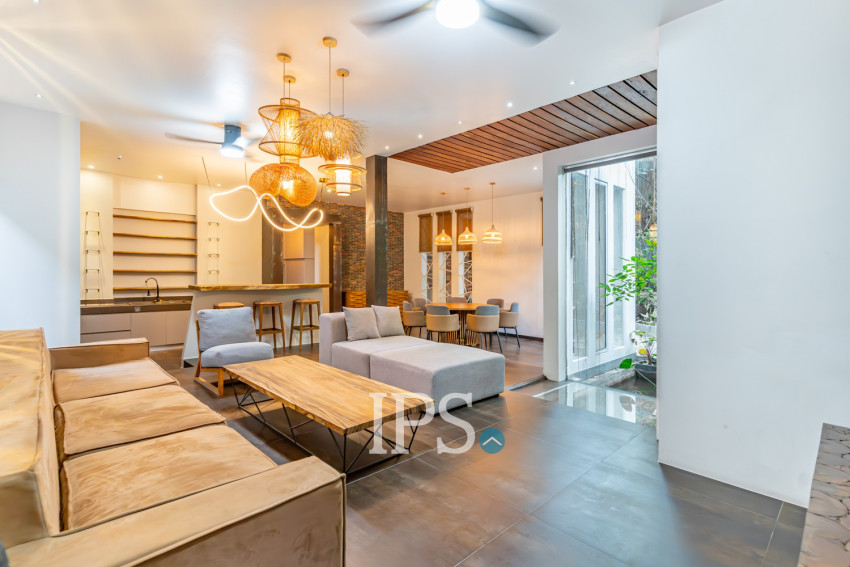 4 Bedroom Villa For Rent - BKK3, Phnom Penh