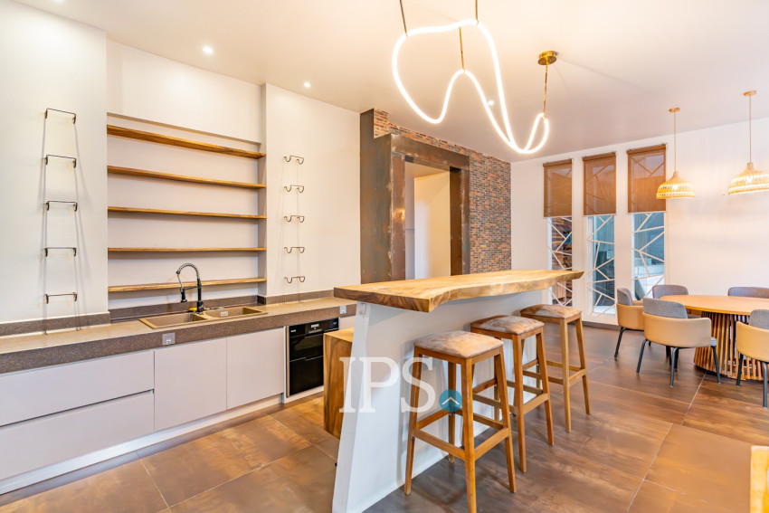 4 Bedroom Villa For Rent - BKK3, Phnom Penh