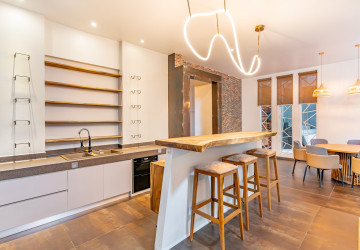 4 Bedroom Villa For Rent - BKK3, Phnom Penh thumbnail