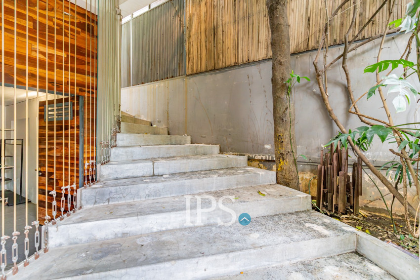 4 Bedroom Villa For Rent - BKK3, Phnom Penh