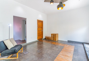 4 Bedroom Villa For Rent - BKK3, Phnom Penh thumbnail