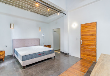 4 Bedroom Villa For Rent - BKK3, Phnom Penh thumbnail