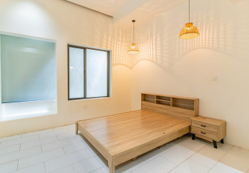 4 Bedroom Villa For Rent - BKK3, Phnom Penh thumbnail