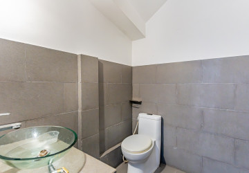 4 Bedroom Villa For Rent - BKK3, Phnom Penh thumbnail