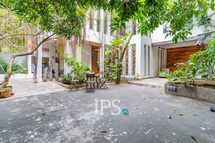 4 Bedroom Villa For Rent - BKK3, Phnom Penh
