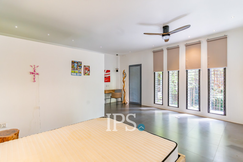 4 Bedroom Villa For Rent - BKK3, Phnom Penh