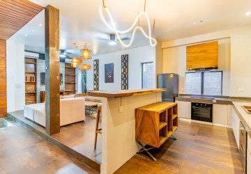 4 Bedroom Villa For Rent - BKK3, Phnom Penh thumbnail