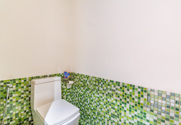 4 Bedroom Villa For Rent - BKK3, Phnom Penh thumbnail