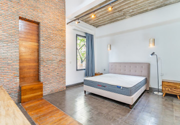 4 Bedroom Villa For Rent - BKK3, Phnom Penh thumbnail