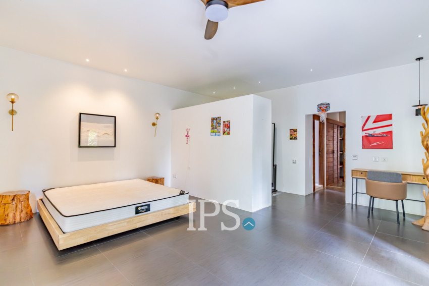 4 Bedroom Villa For Rent - BKK3, Phnom Penh
