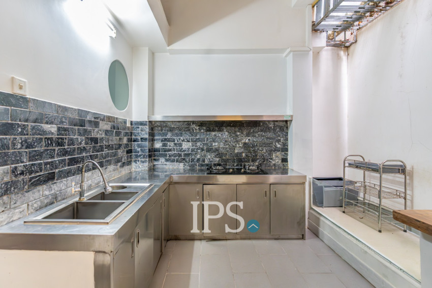 4 Bedroom Villa For Rent - BKK3, Phnom Penh