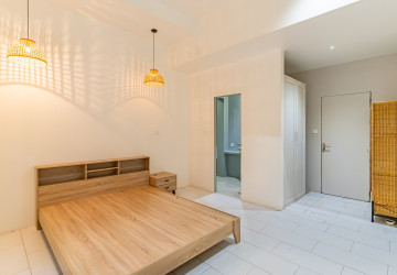 4 Bedroom Villa For Rent - BKK3, Phnom Penh thumbnail