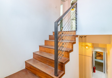 4 Bedroom Villa For Rent - BKK3, Phnom Penh thumbnail