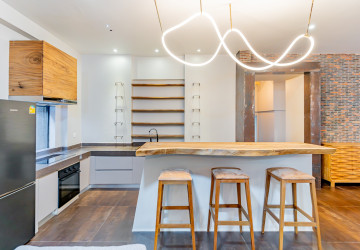 4 Bedroom Villa For Rent - BKK3, Phnom Penh thumbnail