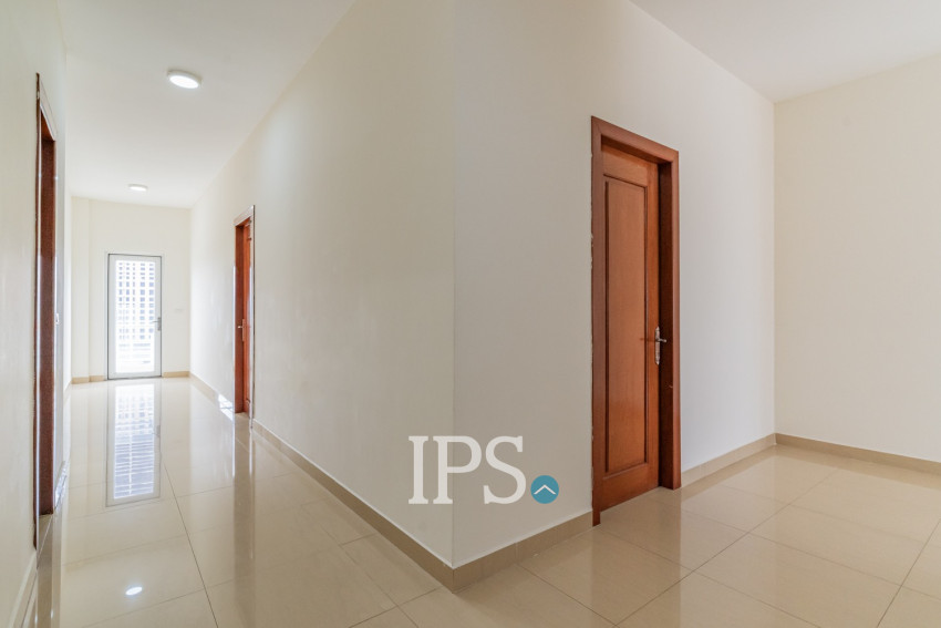 3 Bedroom Serviced Apartment For Rent - Toul Kork, Phnom Penh