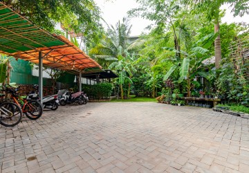 1 Bedroom Serviced Apartment For Rent - Svay Dangkum, Siem Reap thumbnail