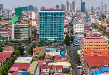Renovated 3 Bedroom Apartment For Sale - Phsar Thmei 3, Phnom Penh thumbnail