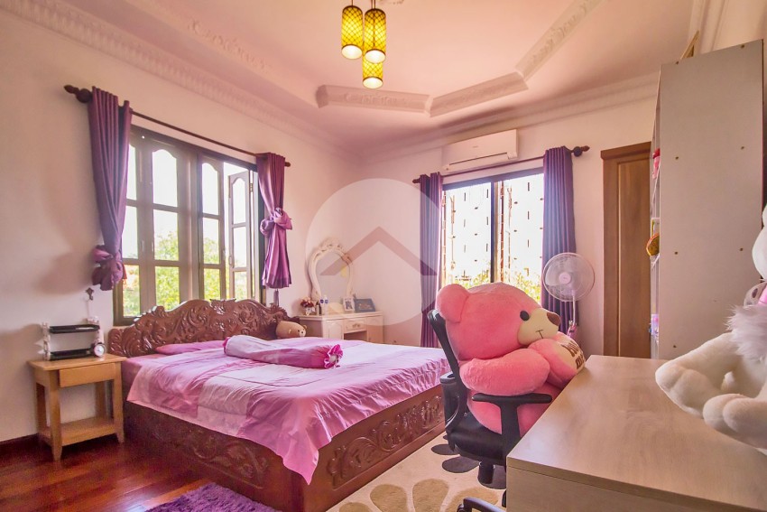 7 Bedrooms Villa  For Rent - Svay Dangkum, Siem Reap