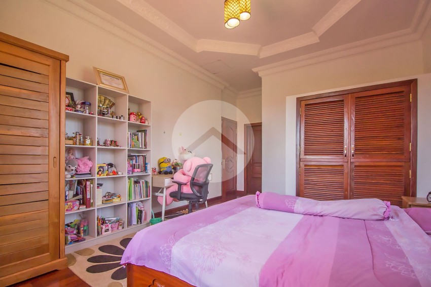 7 Bedrooms Villa  For Rent - Svay Dangkum, Siem Reap