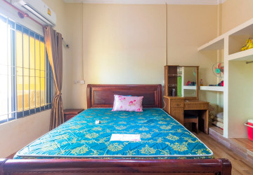 3 Bedroom  House For Rent - Kandaek, Prasat Bakong, Siem Reap thumbnail