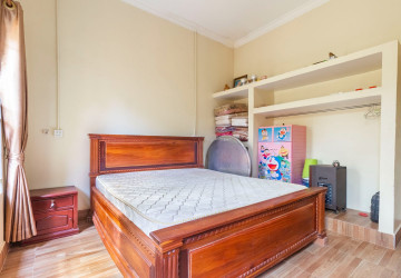 3 Bedroom  House For Rent - Kandaek, Prasat Bakong, Siem Reap thumbnail