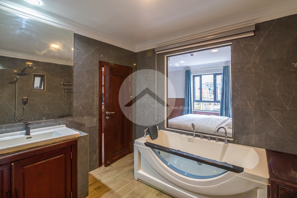4 Bedroom Serviced Apartment  For Rent - Chey Chumneah, Phnom Penh - Image 16